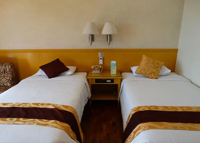 The Aloha Hotel 3*