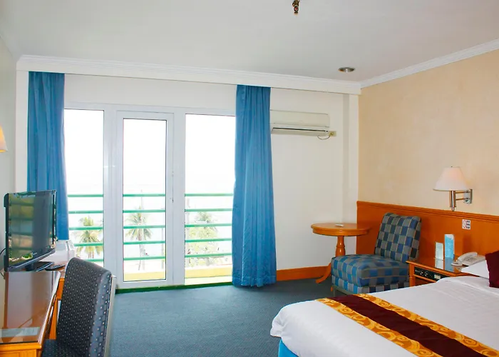 The Aloha Hotel 3*