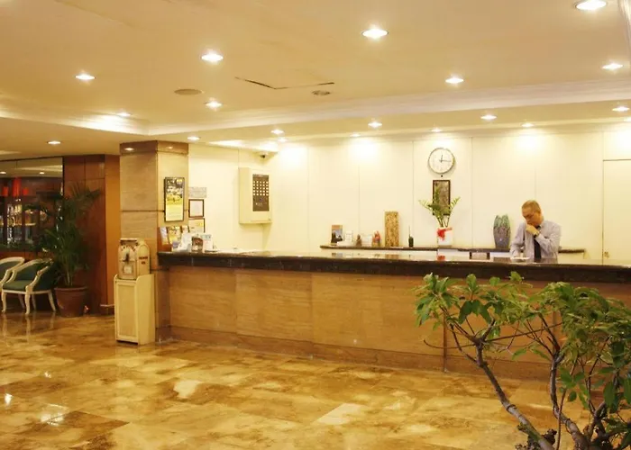 Hotel The Aloha Manille