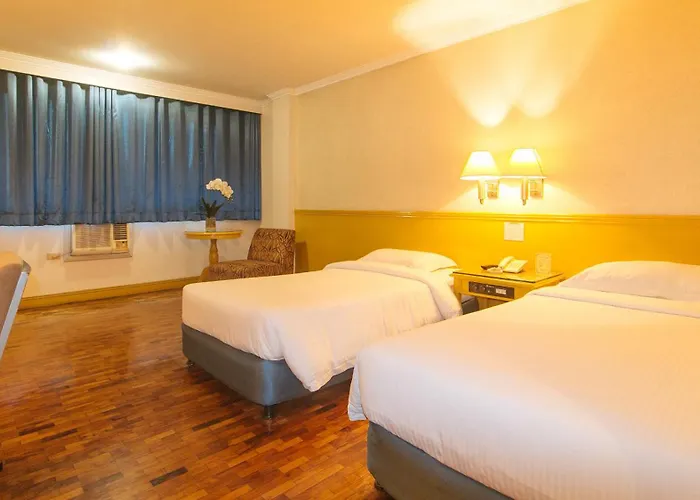 The Aloha Hotel 3*