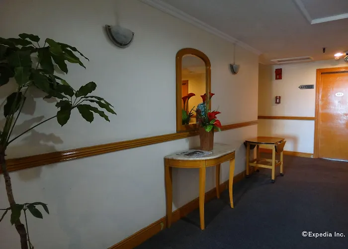 Hotel The Aloha Manille